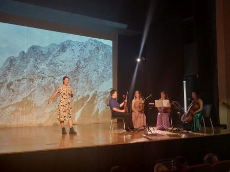 1_Iva Š. Slosar in godalni kvartet